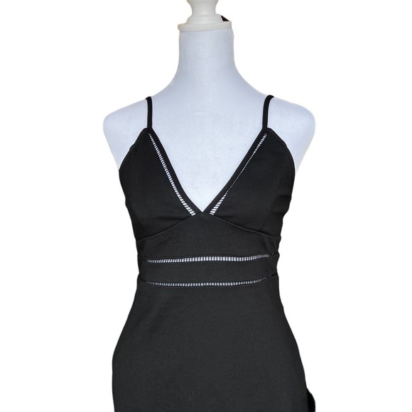 Lulu’s - NWT Cocktails & Confidence Black Crochet Bodycon Mini Dress Sz Small - Picture 5 of 8